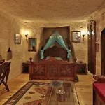 Travel Cave