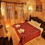 Travel Cave 2*