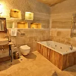 Szálloda Travel Cave 2*