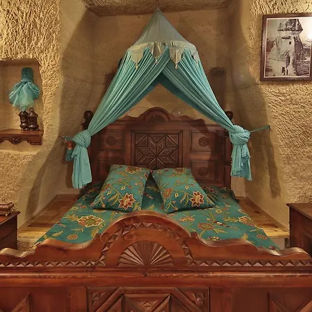 Hotel Travel Cave