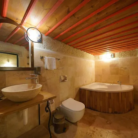 Travel Cave Hotel