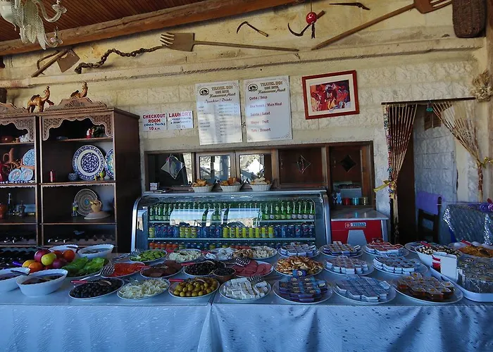 Travel Cave Szálloda