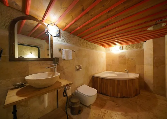 Travel Cave Szálloda