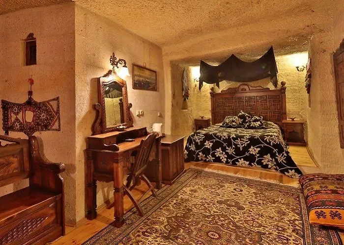 Travel Cave Szálloda